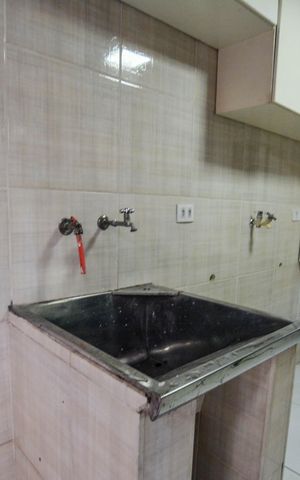 Casa à venda com 430m², 5 quartos e 10 vagas Casa à venda com 430m², 5 quartos e 10 vagasÁrea de Serviço