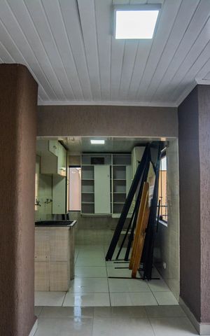 Casa à venda com 430m², 5 quartos e 10 vagas Casa à venda com 430m², 5 quartos e 10 vagasÁrea de Serviço