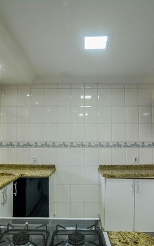 Casa à venda com 430m², 5 quartos e 10 vagas Casa à venda com 430m², 5 quartos e 10 vagasCozinha