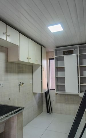 Casa à venda com 430m², 5 quartos e 10 vagas Casa à venda com 430m², 5 quartos e 10 vagasÁrea de Serviço