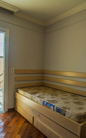 Casa à venda com 430m², 5 quartos e 10 vagas Casa à venda com 430m², 5 quartos e 10 vagasQuarto 3