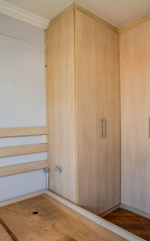 Casa à venda com 430m², 5 quartos e 10 vagas Casa à venda com 430m², 5 quartos e 10 vagasQuarto 1