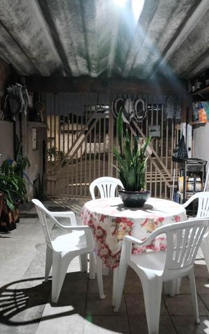Casa à venda com 97m², 2 quartos e 1 vagaÁrea Externa