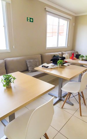 Apartamento para alugar com 32m², 2 quartos e sem vaga Apartamento para alugar com 32m², 2 quartos e sem vagaÁrea comum - Salão de festas
