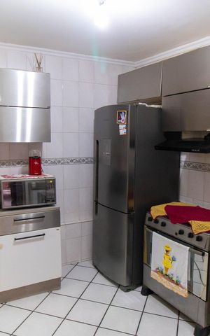 Casa à venda com 230m², 3 quartos e 2 vagas Casa à venda com 230m², 3 quartos e 2 vagasCozinha