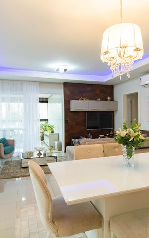 Apartamento à venda com 156m², 3 quartos e 2 vagas Apartamento à venda com 156m², 3 quartos e 2 vagasSala