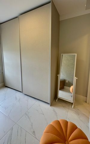 Apartamento à venda com 200m², 3 quartos e 3 vagas Apartamento à venda com 200m², 3 quartos e 3 vagasSuíte 3