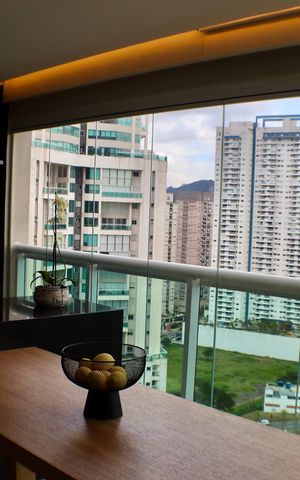 Apartamento à venda com 200m², 3 quartos e 3 vagas Apartamento à venda com 200m², 3 quartos e 3 vagasÁrea Gourmet