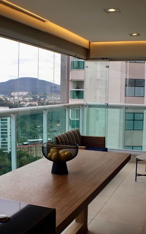 Apartamento à venda com 200m², 3 quartos e 3 vagas Apartamento à venda com 200m², 3 quartos e 3 vagasÁrea Gourmet