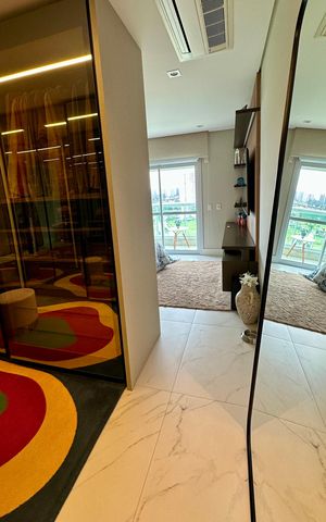 Apartamento à venda com 200m², 3 quartos e 3 vagas Apartamento à venda com 200m², 3 quartos e 3 vagasCloset da suíte 1