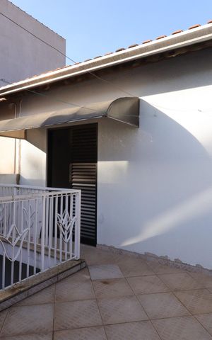 Casa à venda com 200m², 3 quartos e 4 vagasVaranda do Quarto 1