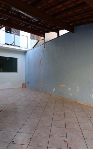 Casa à venda com 200m², 3 quartos e 4 vagasGaragem
