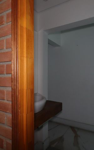 Casa à venda com 200m², 3 quartos e 4 vagasLavabo