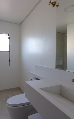 Casa à venda com 200m², 3 quartos e 4 vagasBanheiro da Suíte