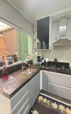 Apartamento à venda com 80m², 3 quartos e 2 vagas Apartamento à venda com 80m², 3 quartos e 2 vagasCozinha