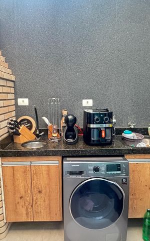 Apartamento à venda com 80m², 3 quartos e 2 vagas Apartamento à venda com 80m², 3 quartos e 2 vagasÁrea de Serviço