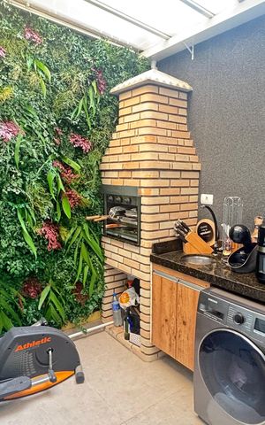Apartamento à venda com 80m², 3 quartos e 2 vagas Apartamento à venda com 80m², 3 quartos e 2 vagasÁrea de Serviço