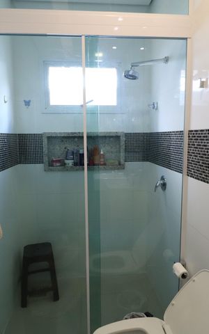 Casa de condomínio para alugar com 400m², 5 quartos e 4 vagasBanheiro  Suíte 1 