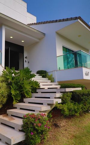 Casa de condomínio para alugar com 400m², 5 quartos e 4 vagasFachada