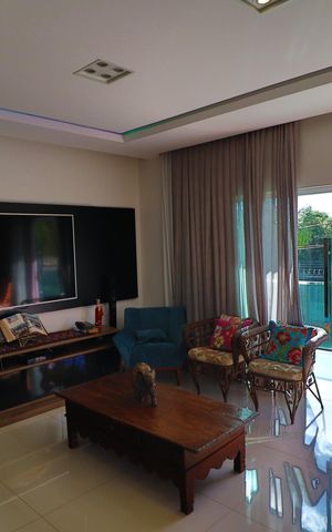 Casa de condomínio para alugar com 400m², 5 quartos e 4 vagasSala