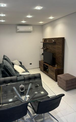 Casa à venda com 180m², 3 quartos e 3 vagasSala