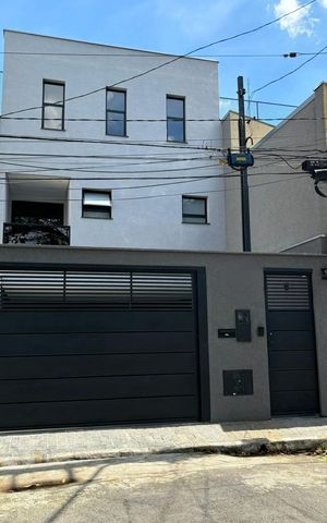 Casa à venda com 180m², 3 quartos e 3 vagasFachada