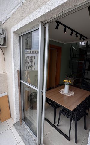 Apartamento à venda com 103m², 2 quartos e 1 vagaVaranda