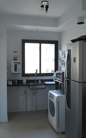 Apartamento à venda com 79m², 2 quartos e 2 vagasCozinha 