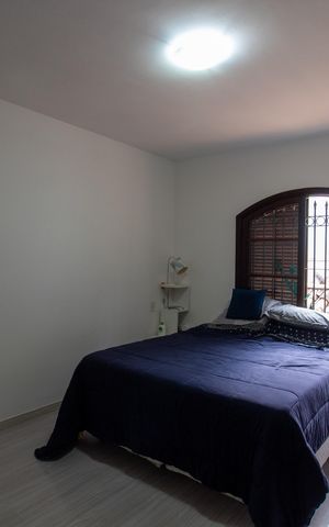Casa à venda com 169m², 3 quartos e 2 vagas Casa à venda com 169m², 3 quartos e 2 vagasQuarto 2