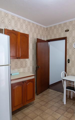 Casa à venda com 169m², 3 quartos e 2 vagas Casa à venda com 169m², 3 quartos e 2 vagasCozinha
