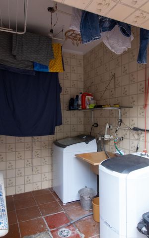 Casa à venda com 169m², 3 quartos e 2 vagas Casa à venda com 169m², 3 quartos e 2 vagasÁrea de Serviço