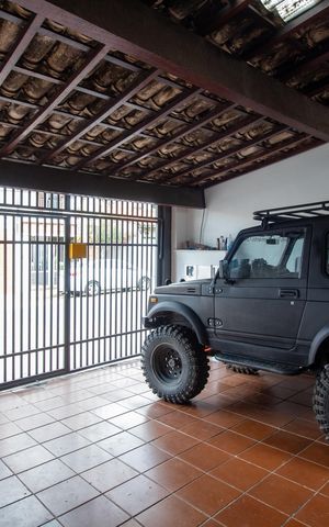 Casa à venda com 169m², 3 quartos e 2 vagas Casa à venda com 169m², 3 quartos e 2 vagasGaragem