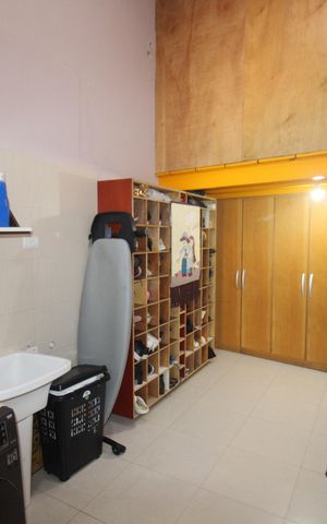 Casa à venda com 193m², 5 quartos e 3 vagasQuarto 4