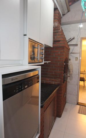 Casa à venda com 193m², 5 quartos e 3 vagasCozinha
