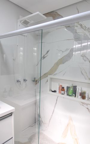Casa à venda com 193m², 5 quartos e 3 vagasBanheiro 2