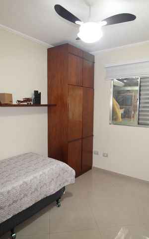 Casa à venda com 193m², 5 quartos e 3 vagasQuarto 3