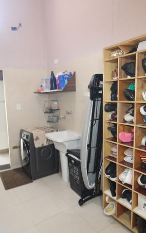 Casa à venda com 193m², 5 quartos e 3 vagasÁrea de Serviço