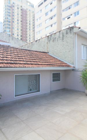 Casa à venda com 193m², 5 quartos e 3 vagasQuintal