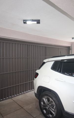 Casa à venda com 193m², 5 quartos e 3 vagasGaragem