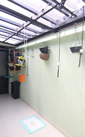 Casa à venda com 193m², 5 quartos e 3 vagasÁrea de Serviço