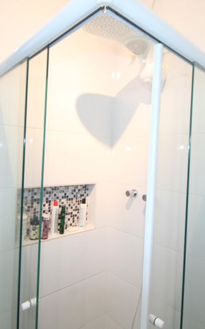 Casa à venda com 193m², 5 quartos e 3 vagasBanheiro 1