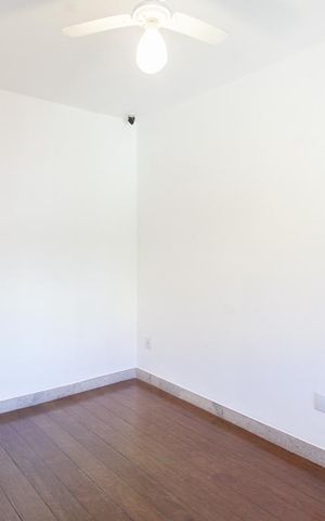 Casa à venda com 450m², 2 quartos e 5 vagas Casa à venda com 450m², 2 quartos e 5 vagasQuarto 2