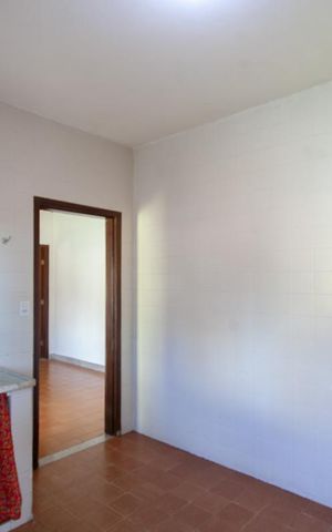Casa à venda com 450m², 2 quartos e 5 vagas Casa à venda com 450m², 2 quartos e 5 vagasCozinha