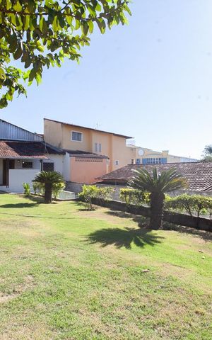 Casa à venda com 450m², 2 quartos e 5 vagas Casa à venda com 450m², 2 quartos e 5 vagasQuintal