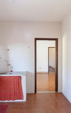 Casa à venda com 450m², 2 quartos e 5 vagas Casa à venda com 450m², 2 quartos e 5 vagasCozinha