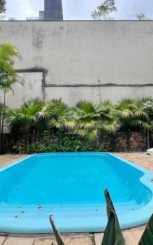 Apartamento para alugar com 117m², 3 quartos e 2 vagas Apartamento para alugar com 117m², 3 quartos e 2 vagasÁrea comum - Piscina