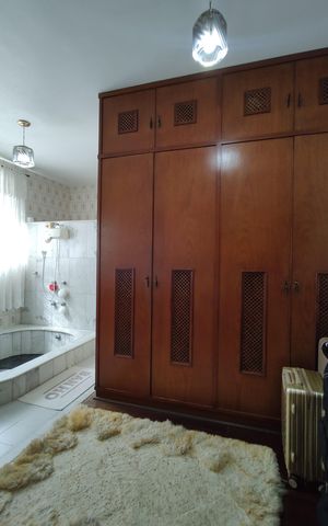 Casa à venda com 450m², 3 quartos e 3 vagasBanheiro da Suíte