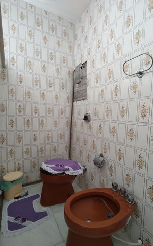 Casa à venda com 450m², 3 quartos e 3 vagasBanheiro da Suíte