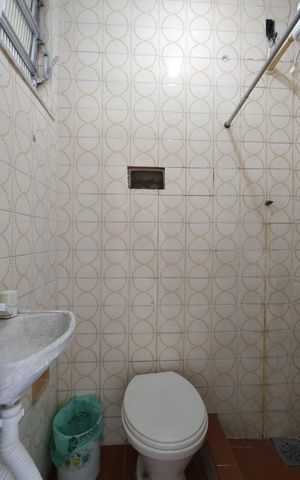 Casa à venda com 450m², 3 quartos e 3 vagasBanheiro de serviço