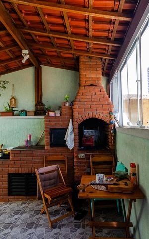 Casa à venda com 219m², 3 quartos e 4 vagas Casa à venda com 219m², 3 quartos e 4 vagasÁrea comum